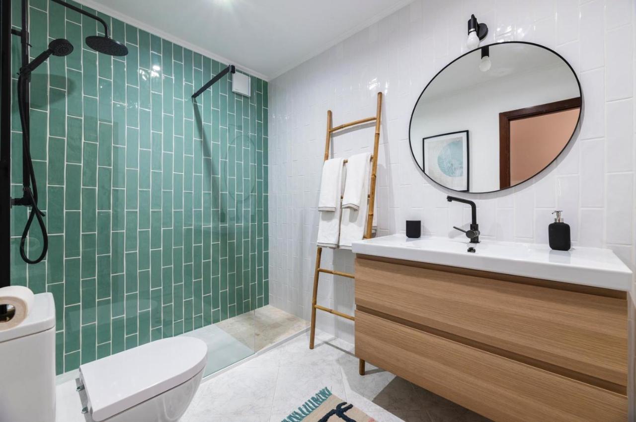 Apartamento Flat With Ac, Wifi, Netflix, Balcony - 3 Min From The Beach Armação de Pêra Exterior foto