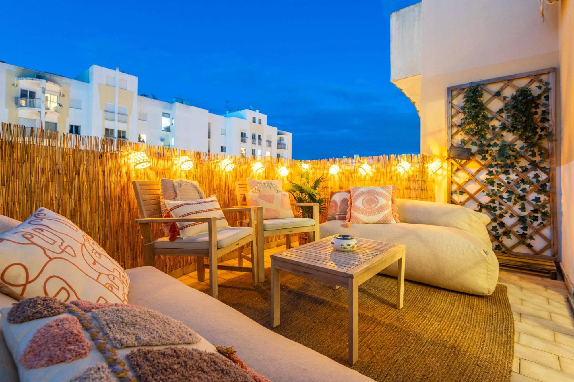 Apartamento Flat With Ac, Wifi, Netflix, Balcony - 3 Min From The Beach Armação de Pêra Exterior foto