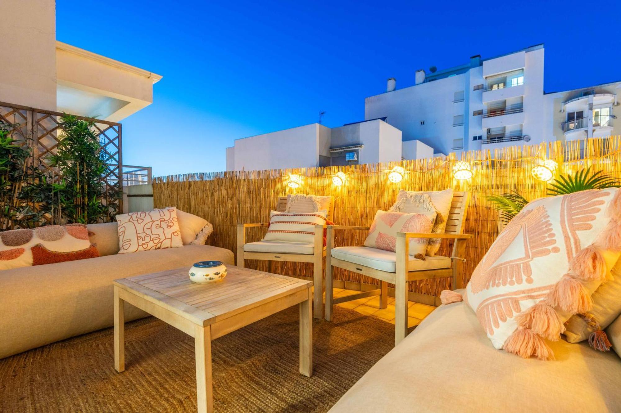 Apartamento Flat With Ac, Wifi, Netflix, Balcony - 3 Min From The Beach Armação de Pêra Exterior foto